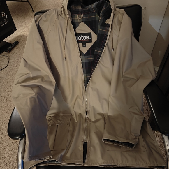 totes Other - Totes Men's Tan Hooded Jacket